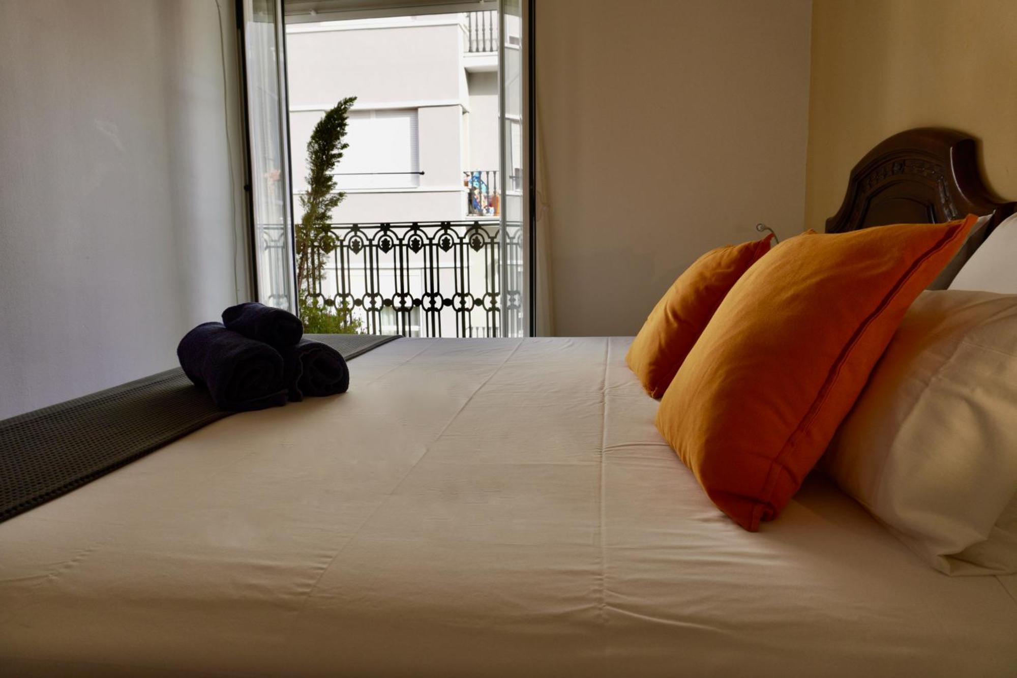 Hosted By Gracie Apartamento Valência Exterior foto